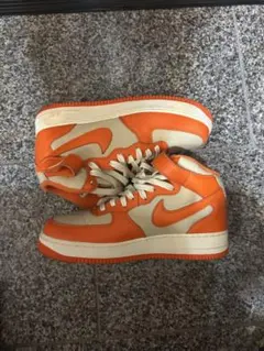 Nike Air Force 1 オレンジ/ベージュ最終値下げ！