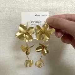 マットゴールド フラワーピアス 大ぶり ブライダル ハンドメイド ウェディング