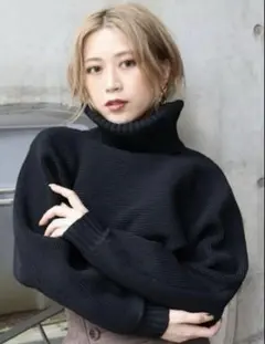 MURUAタートルネックニット
