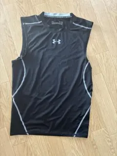 アンダーアーマー　タンクトップ　インナー　サイズ160