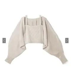 ボリュームスリーブカーディガンXケーブル編みキャミソールニットアンサンブル