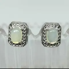 ♡大特価♡新品未使用♡オパールの一粒シンプルピアス♡キラキラ♡シルバー925♡