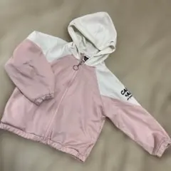 フード付きピンクホワイトジャケット