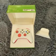 Xbox ワイヤレスコントローラー ホワイトとレッド XBOXDesignLab
