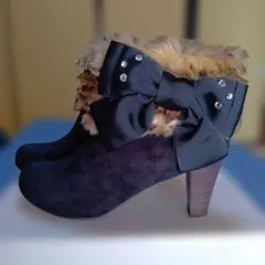 最終価格！&ラプ　ファー付き黒スエードブーツ　取外し可能なリボン付き　L