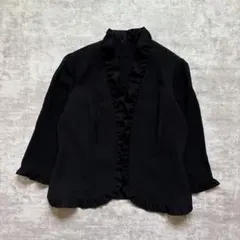 ノーカラー ジャケット フリル付き 冠婚葬祭 華やか セレモニー フォーマル 黒