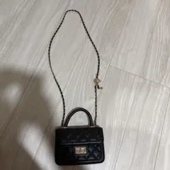 キルティング黒ショルダーバッグ