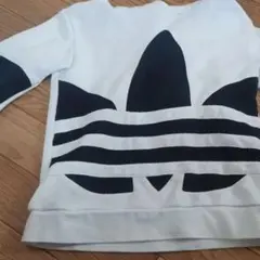 adidas ホワイト ブラック パーカー　130