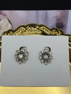 【極美品❢】ディオール　DIOR　イヤリング　ラインストーン　金具シルバー