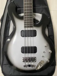 Item thumbnail for item d02bdf8b-2824-4fd2-b6d1-055385b7ca0e