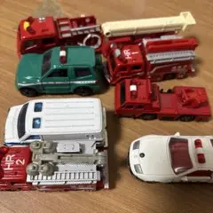 消防車とパトカーのミニカーセット