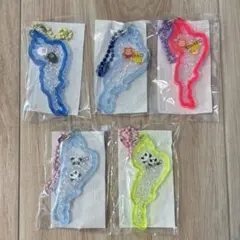 滋賀県アクリルキーホルダー 赤 青 2個セット 新作 豚 - メルカリ
