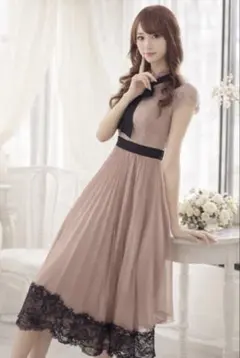 Jewels ベージュプリーツドレス