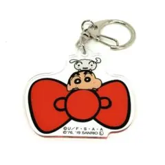 クレヨンしんちゃん　アクリルキーホルダー 「ハローキティ×クレヨンしんちゃん」