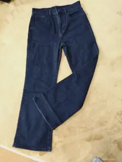 ストレートデニム