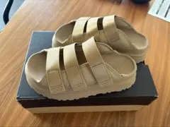 【UGG(アグ)】GoldenGlow Slide(WOMENS)箱無し