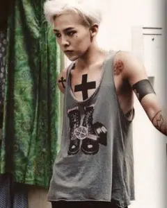【貴重】 chromehearts タンクトップ ジヨン着用 G-dragonのサムネイル