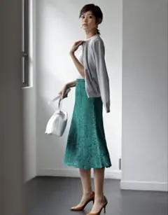 お値下げ　UNIQLO グリーン レース マーメイドラインフレアスカート ロング