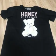 HONEY CINNAMON クマプリント Tシャツ ブラックのサムネイル