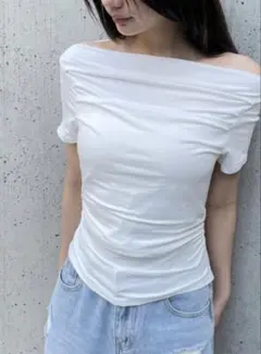オフショルダー ホワイト Tシャツ 半袖