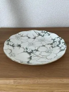ナルミ NARUMI 大皿　プレート　食器　ファインチャイナ　金縁 花柄 皿のサムネイル