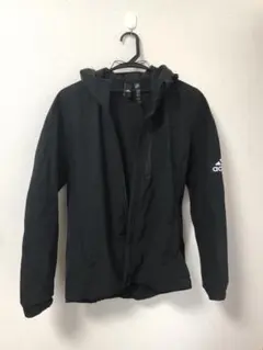 adidas フード付きブラックナイロンジャケット