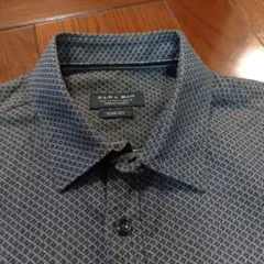 ザラ　スリムフィット　メンズシャツ