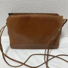 ショルダーバック レザー