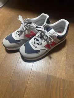 New Balance 574 スニーカー グレー/ネイビー/レッド
