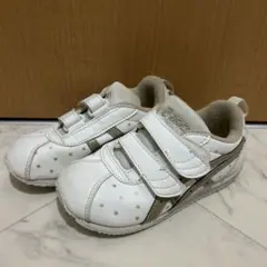 asicsスクスク　17.5