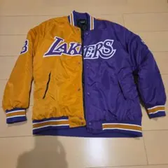 NIKE LAKERS スタジャン XLサイズ　レイカーズのサムネイル