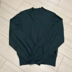 ダークグリーン ハイネックニットセーター