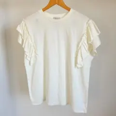 フリル付きアイボリーTシャツ　M