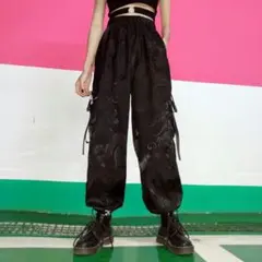 【大人気】チャイナ　刺繍　ドラゴン　プリント　龍　パンツ　ジョガー　総柄　サテ