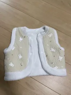 ベビーベスト うさぎ刺繍 50-70cm