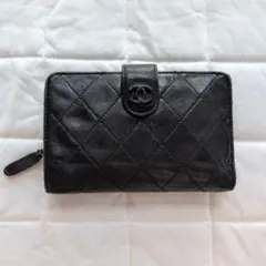 CHANEL ブラック 二つ折り財布 マトラッセのサムネイル