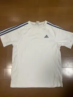 アディダス　スポーツウェア
