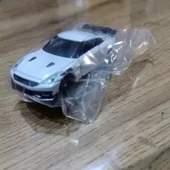 トミカ NISSAN GT-R NISMO ホワイトのサムネイル