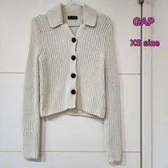 【美品】GAP コットン100％ 襟付き クロップド ニットカーディガンのサムネイル