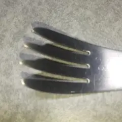 先があまりとがっていないフォーク 【多用途に】