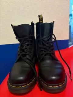 ドクターマーチン8ホールブーツ