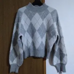 アーガイル柄 グレー系 ハイネックニット