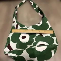 マリメッコ　花柄ショルダーバッグ
