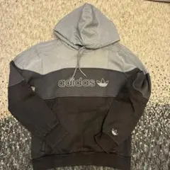 アディダスオリジナルス　パーカー
