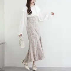 【新品未使用】ドッキングマーメイドワンピース　グレージュ　花柄　ナイスクラップ