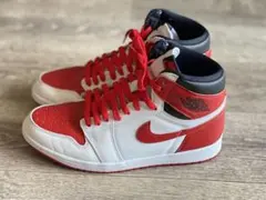 NIKE AIR JORDAN1 RETRO HIGH OG HERITAGE