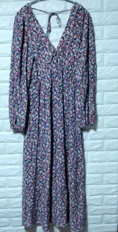 h＆m 花柄ロングワンピース 長袖 VネックS