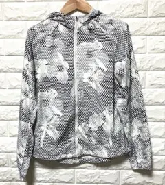 Nike ウィンドブレーカー　ランニング　S レディース