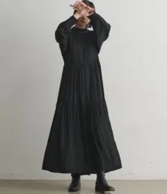 最終値 美品 アントマリーズ ワンピース ロング丈 黒 ブラックのサムネイル
