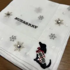 新品　BURBERRY 雪の結晶刺繍　　ハンカチ